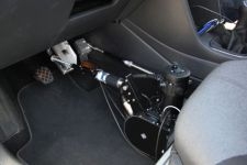 CO.ACT-綜合煞車和加速器機器人